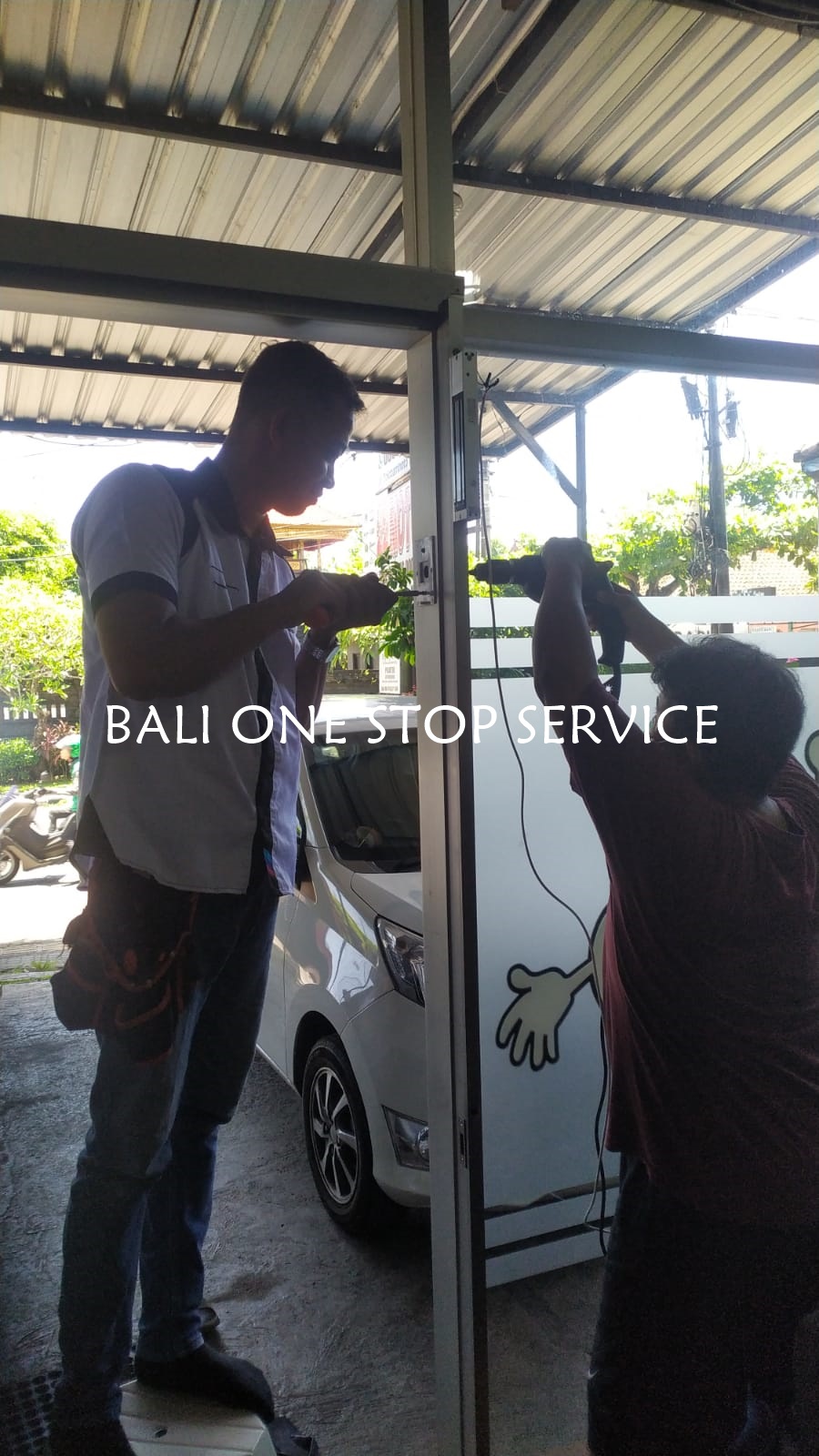 Coving Lantai Karet di Bali