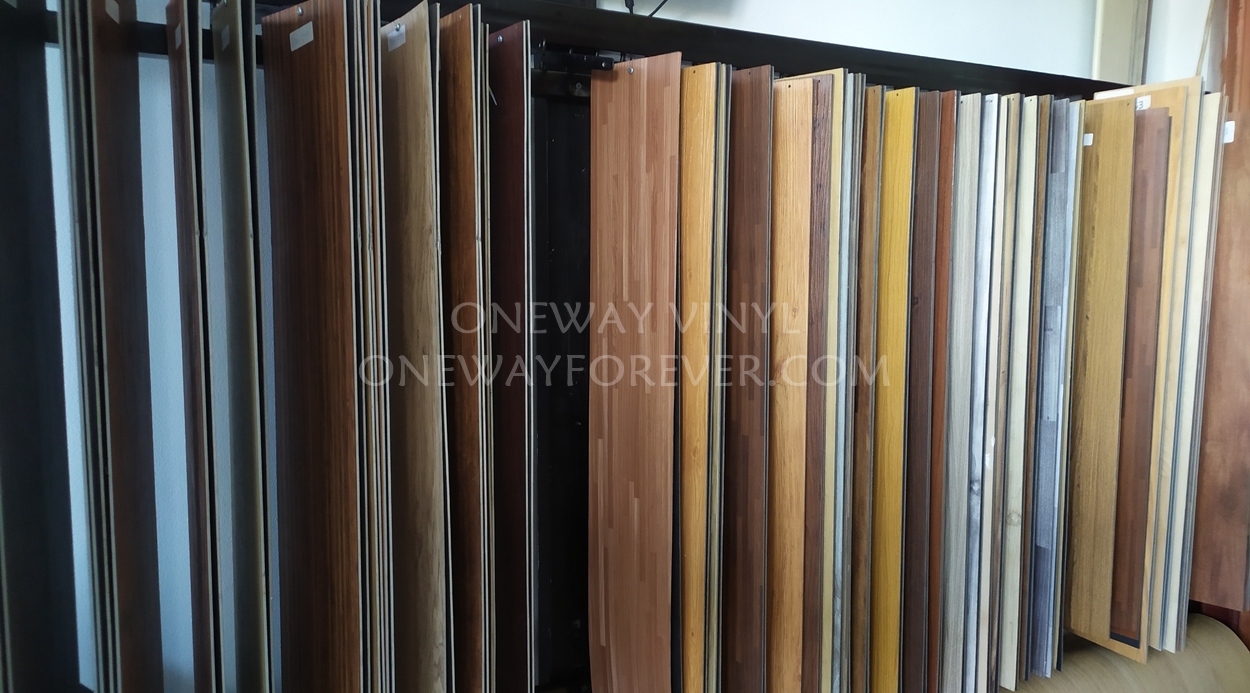 Toko Vinyl Lantai SPC di Bali